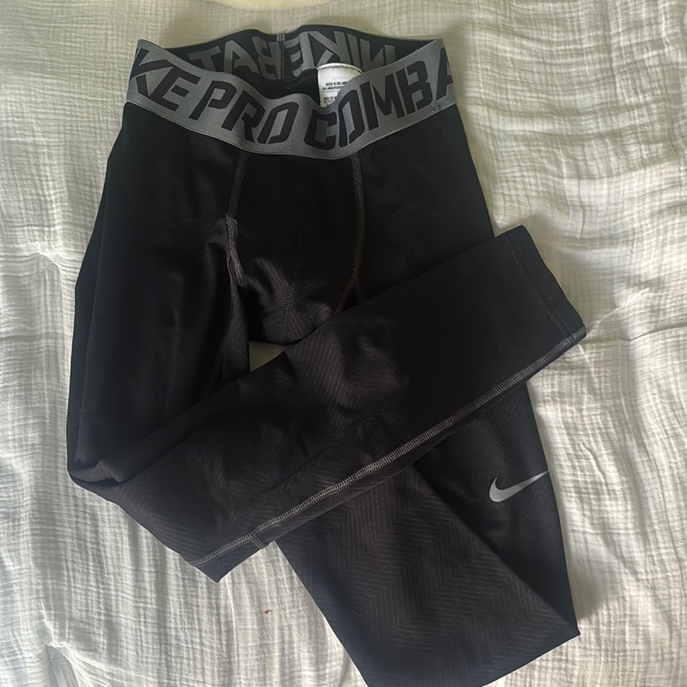 Nike men’s Black Pro Combat Leggings